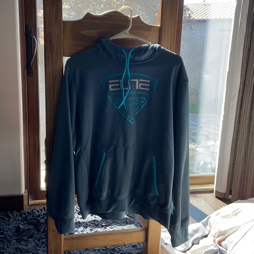 Nike Elite Basketball Sweater Large